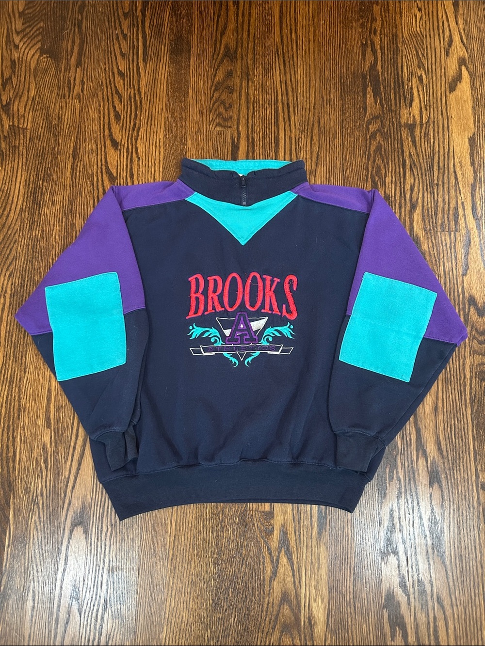 Vintage 90s Brooks Embroidered Sweatshirt